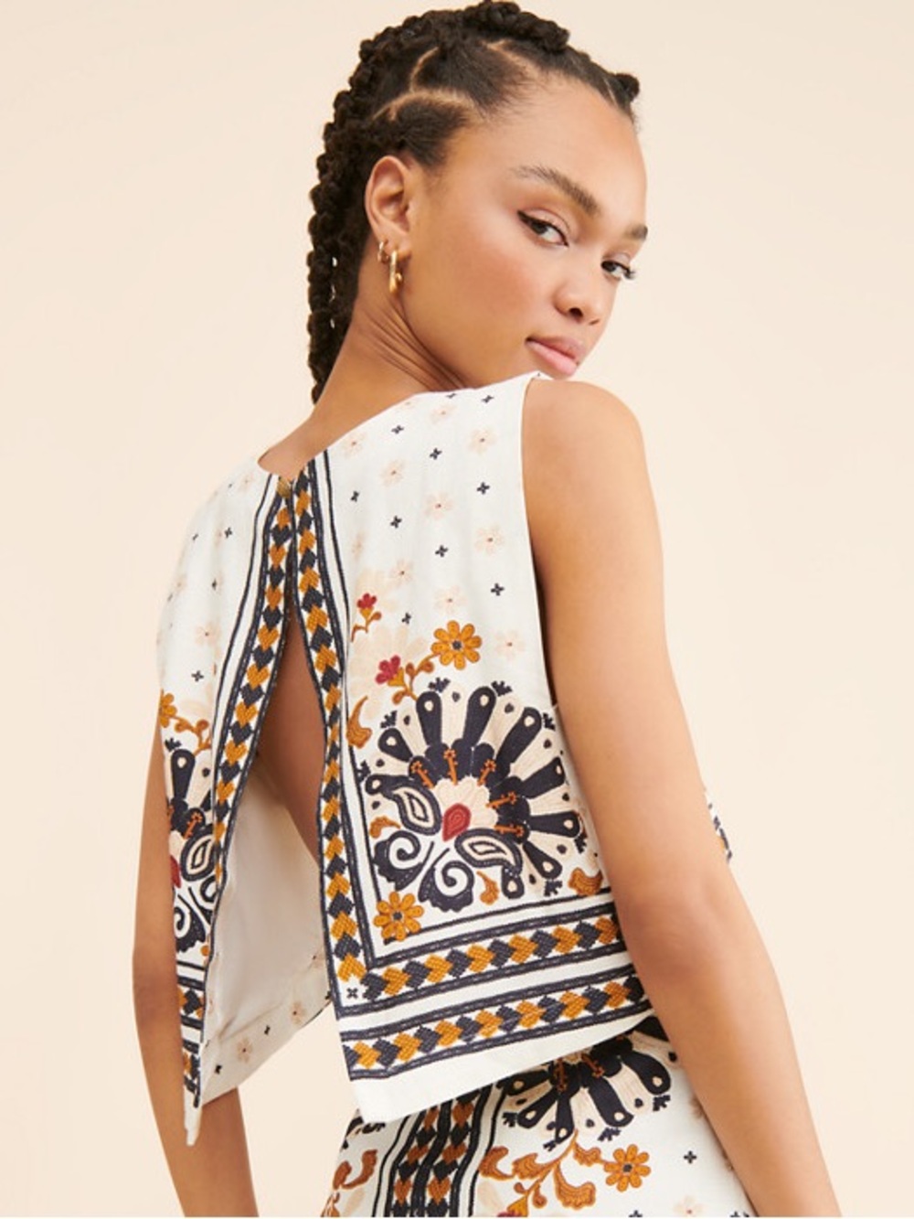 FARM Rio - Flower Fan Tapestry Crop Top Embroidered